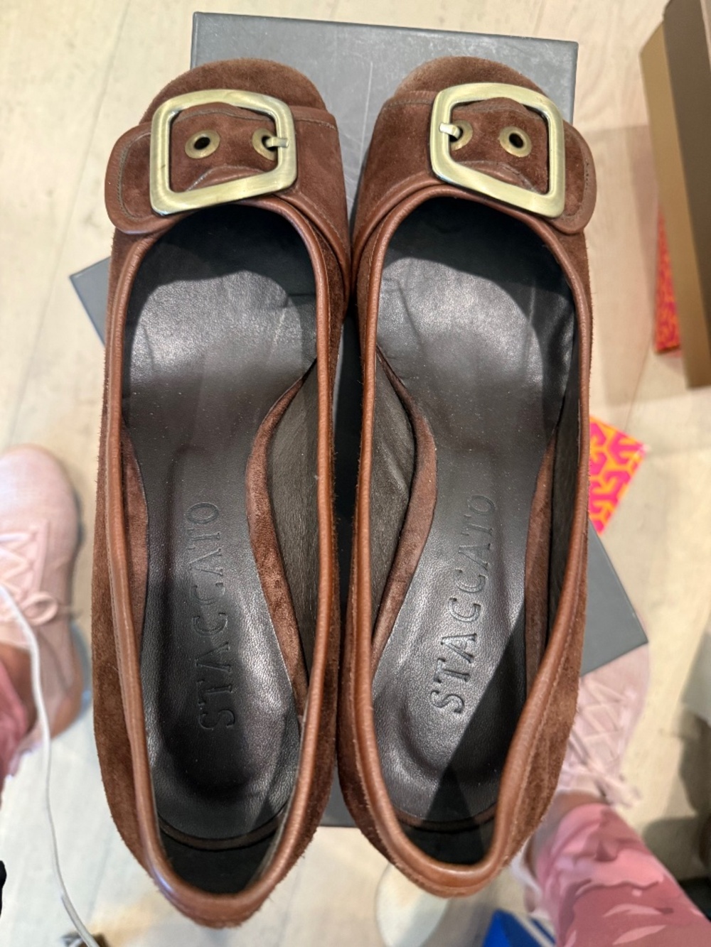 Shoe